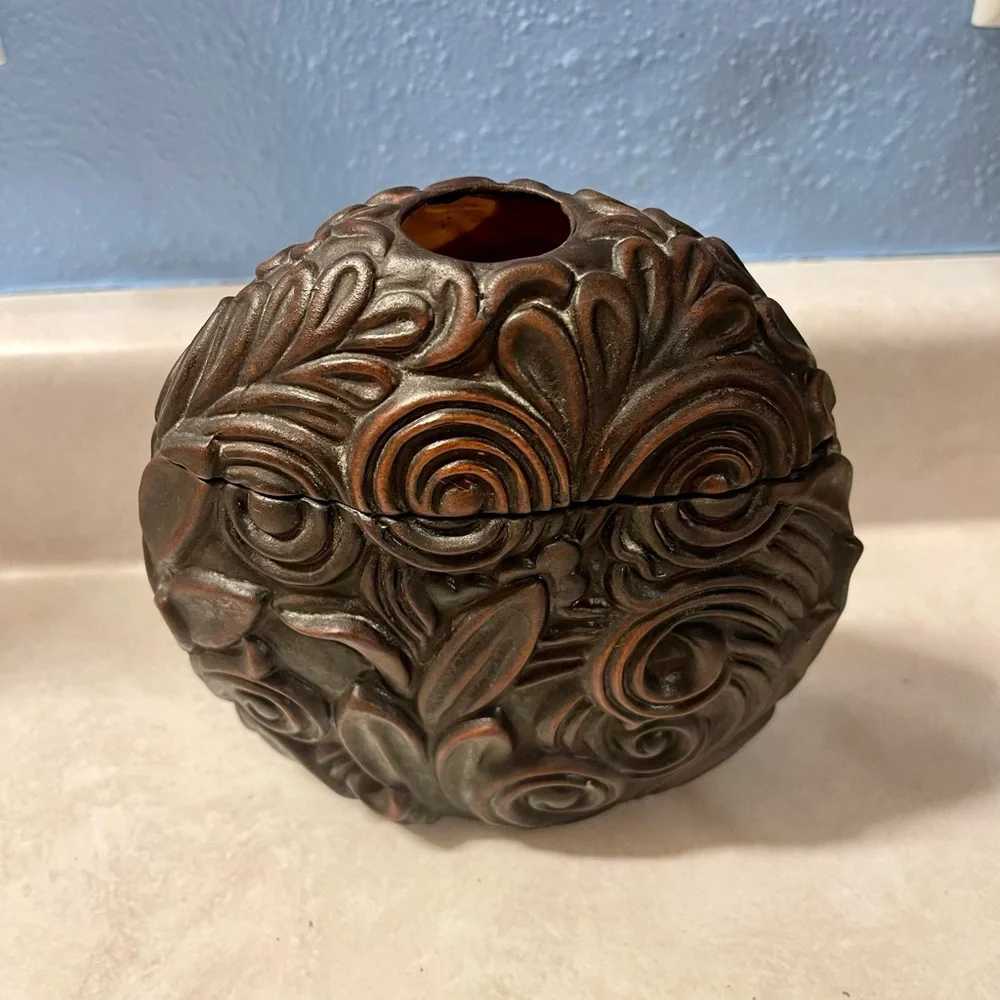PartyLite Tropical Reed Diffuser Holder.  Brown Swirl Decorative Piece - Picture 2 of 8